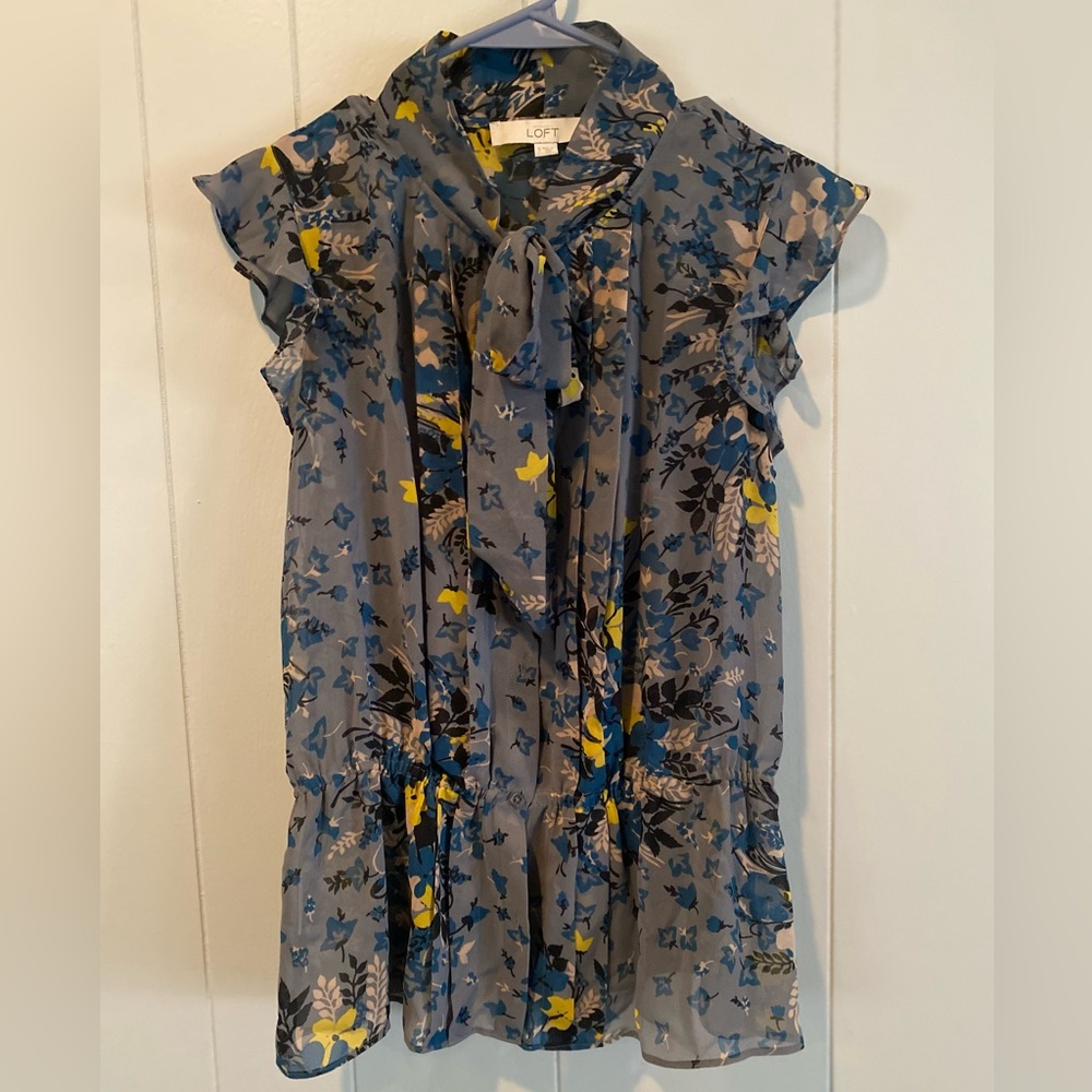 Ann Taylor LOFT Flutter Blouse